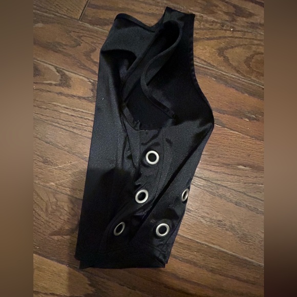 Chic Workout Tank Top - Picture 2 of 2